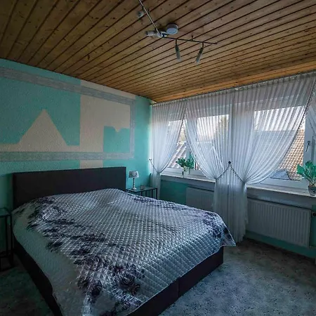 Schoon, 85042 * Ostrhauderfehn