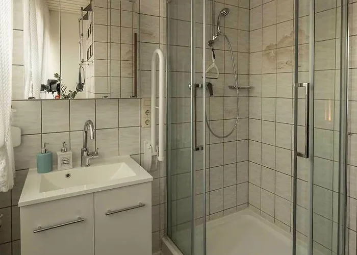 Schoon, 85042 * Ostrhauderfehn